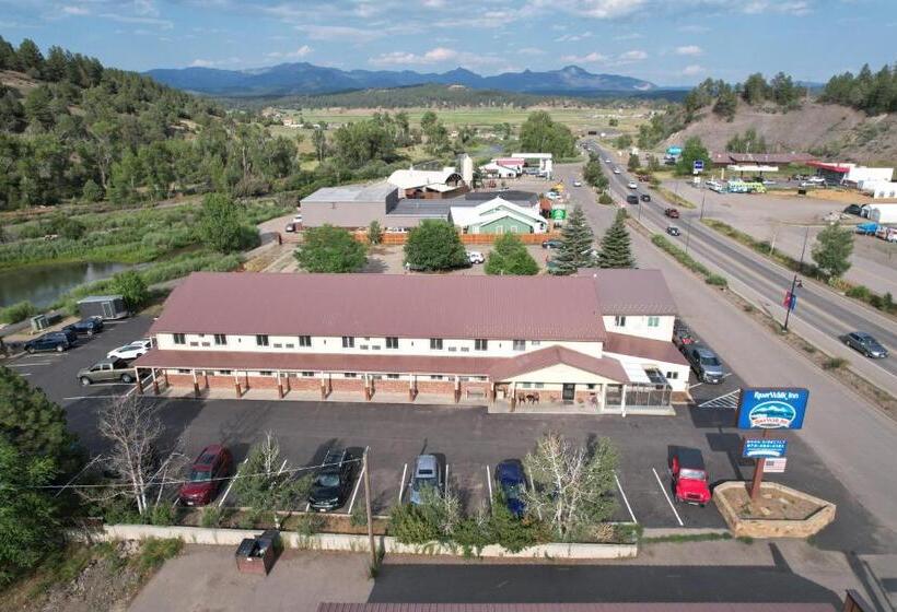 فندق Riverwalk Inn