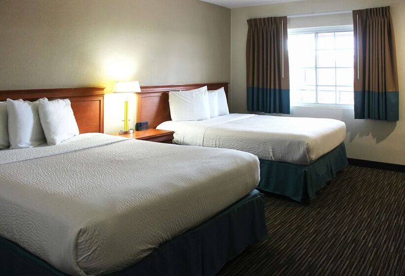 هتل Rodeway Inn Near Universitygateway To Yosemite