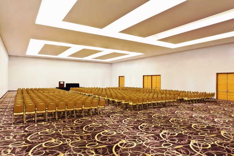 هتل Sheraton Tucuman