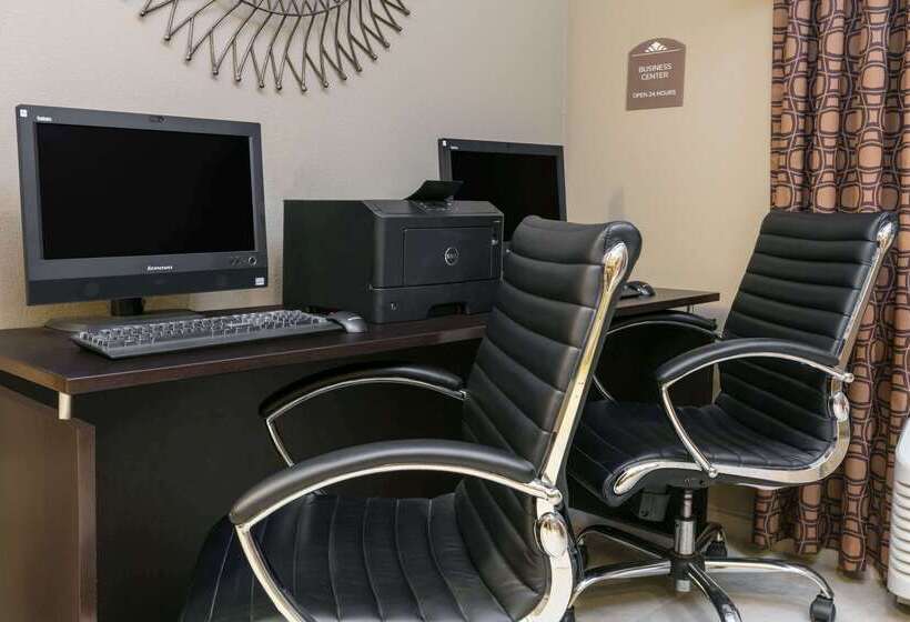호텔 Sleep Inn & Suites Steubenville At The University