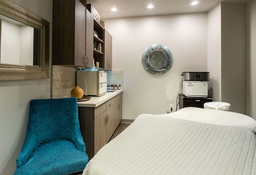 Отель The Mosey Buffalo Williamsville, Tapestry Collection By Hilton