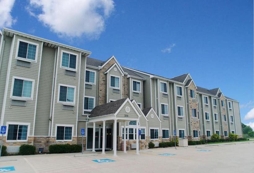 ホテル Three Rivers Inn & Suites