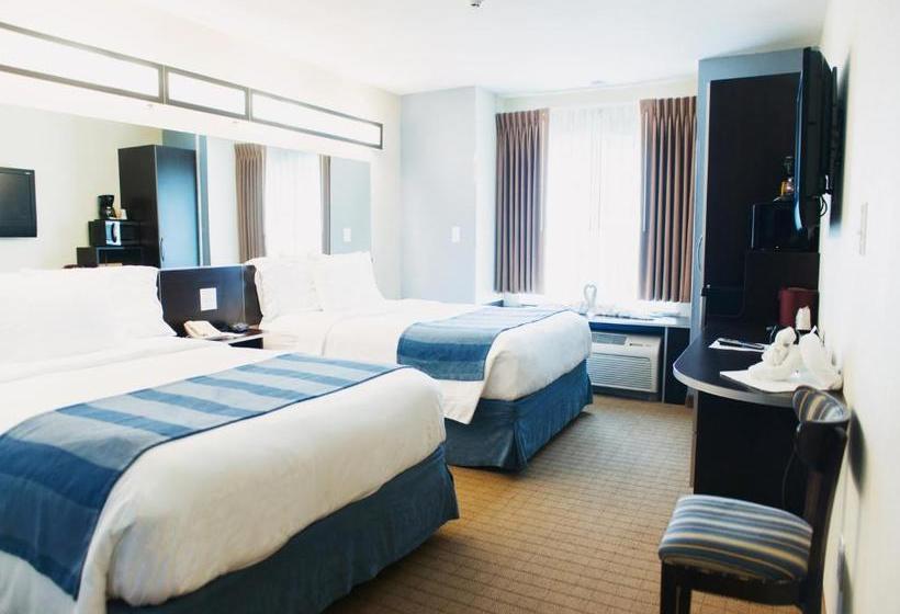 Отель Three Rivers Inn & Suites