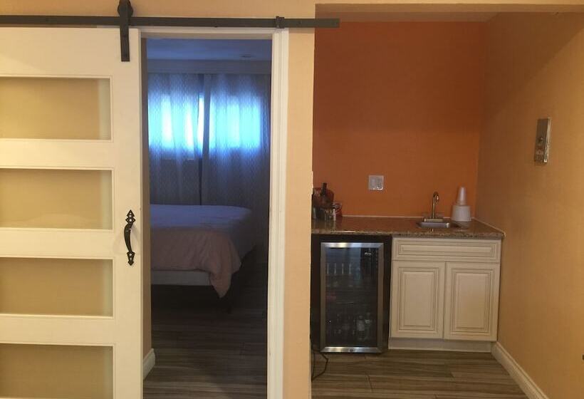 Tradewinds Hotel Lax Airport