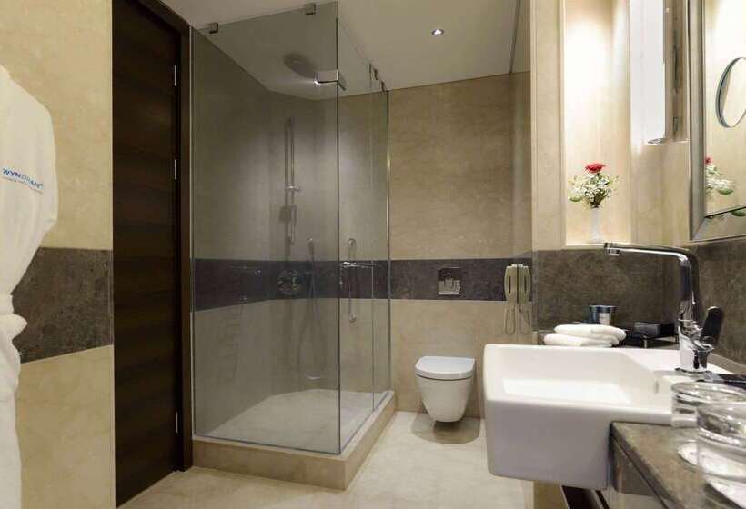 ホテル Wyndham Grand Istanbul Europe