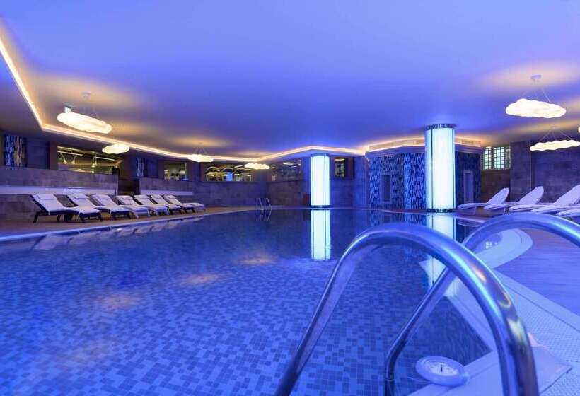 ホテル Wyndham Grand Istanbul Europe