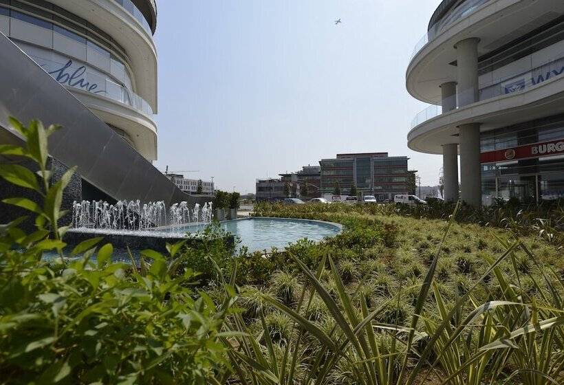 ホテル Wyndham Grand Istanbul Europe