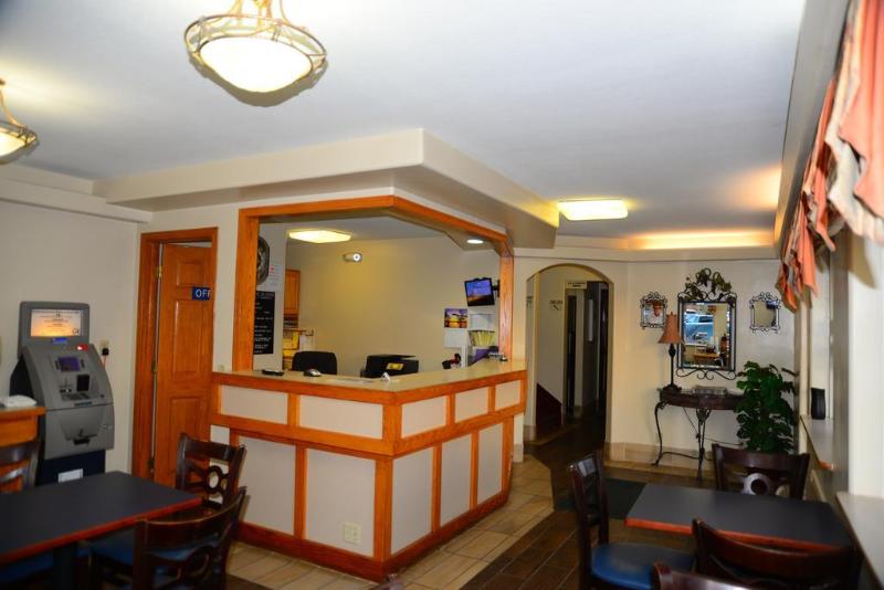 فندق على الطريق Budget Inn Express