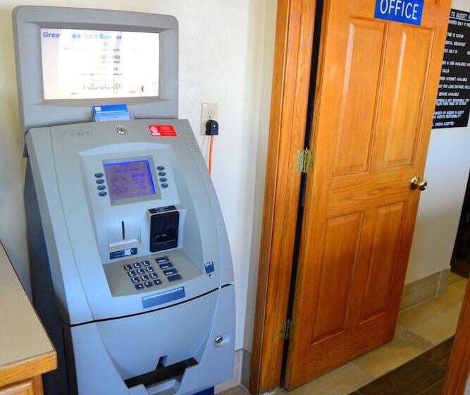 فندق على الطريق Budget Inn Express