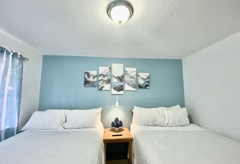 מוטל Bluebird Day Inn & Suites