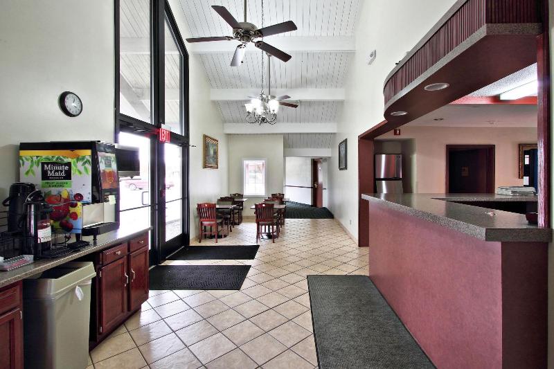 モーテル Cadillac Inn