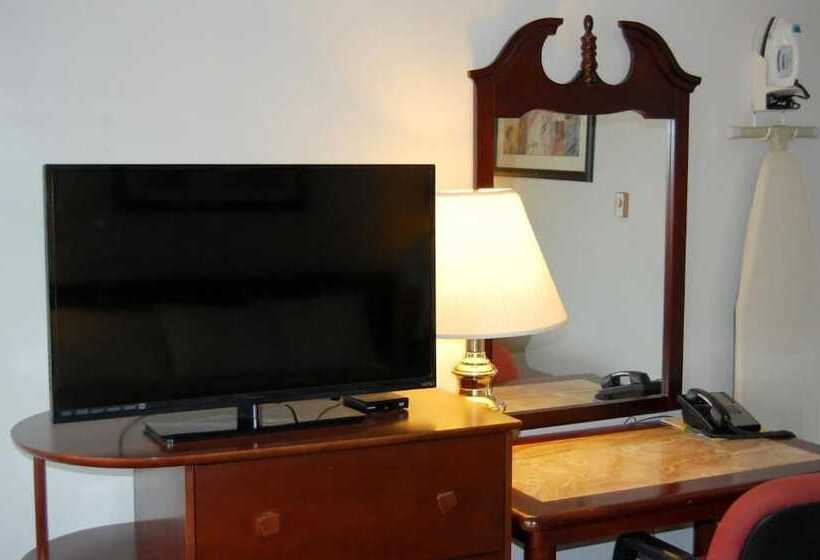 فندق على الطريق Canton Inn