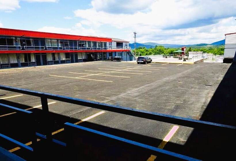 فندق على الطريق Holiday Lodge Virginia