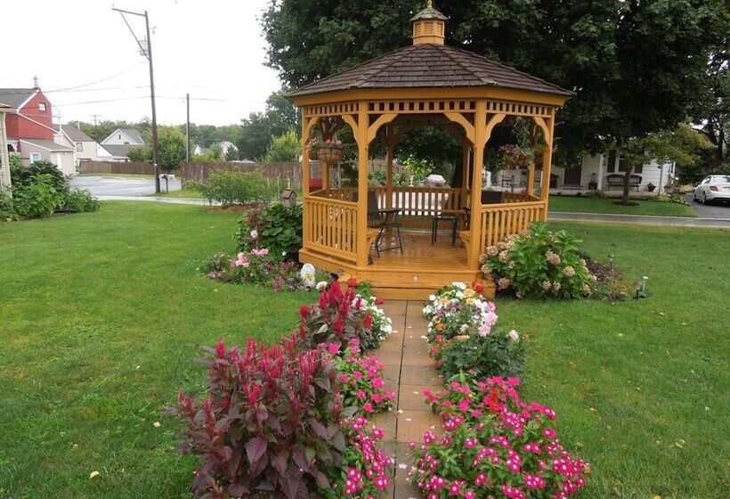 モーテル Red Carpet Inn Ronks