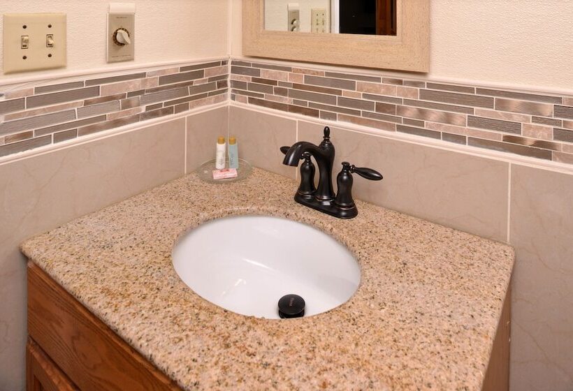 モーテル Red Carpet Inn Ronks