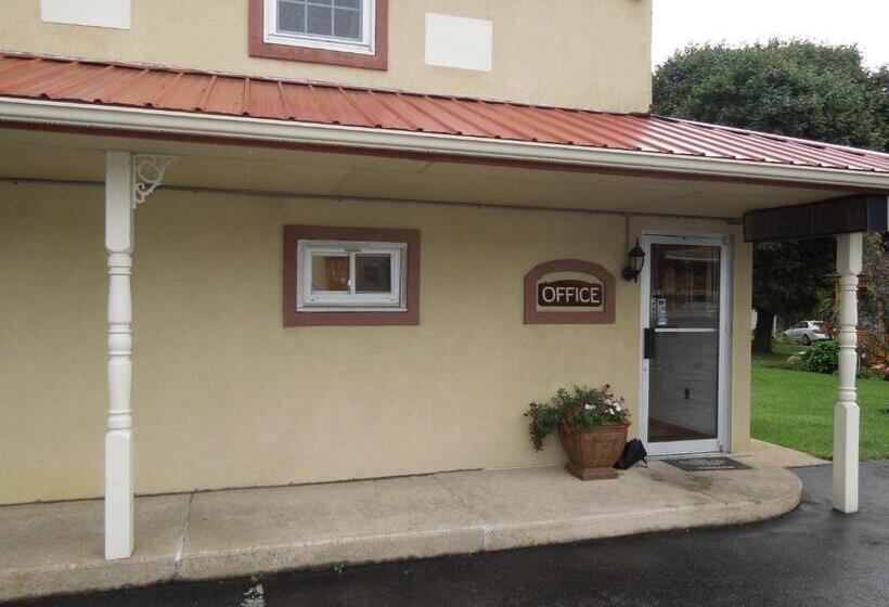 モーテル Red Carpet Inn Ronks