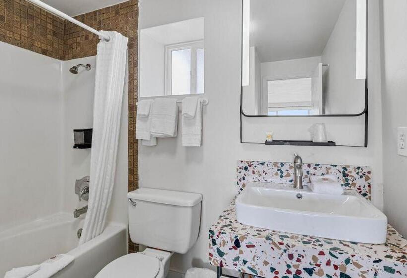 汽车旅馆  Seagull Beachfront Inn