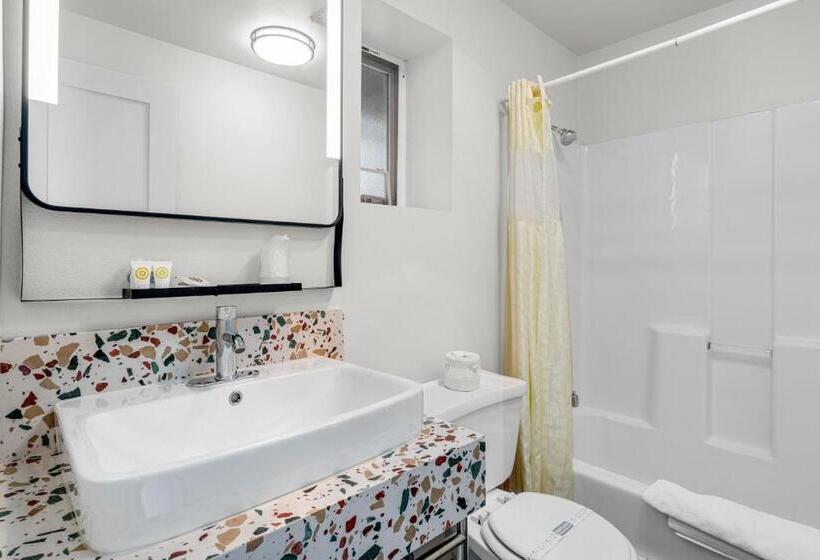 汽车旅馆  Seagull Beachfront Inn