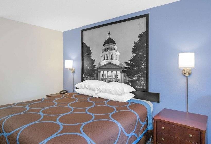 فندق على الطريق Super 8 By Wyndham Brinkley