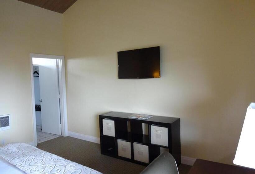 فندق على الطريق The Presidio