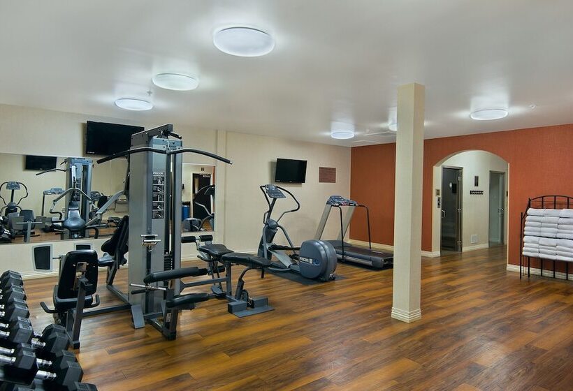 Oxford Suites Boise