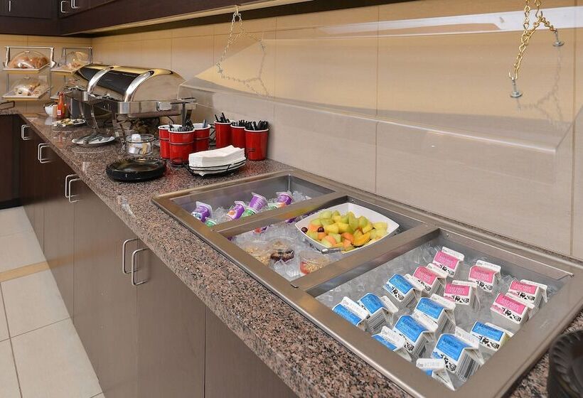 Residence Inn By Marriott Des Moines Downtown