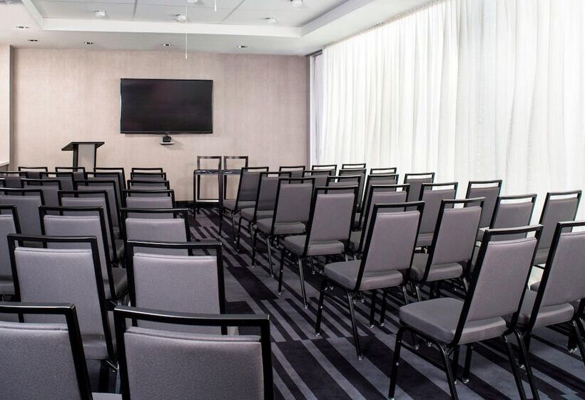 Residence Inn By Marriott New York Manhattan/central Park