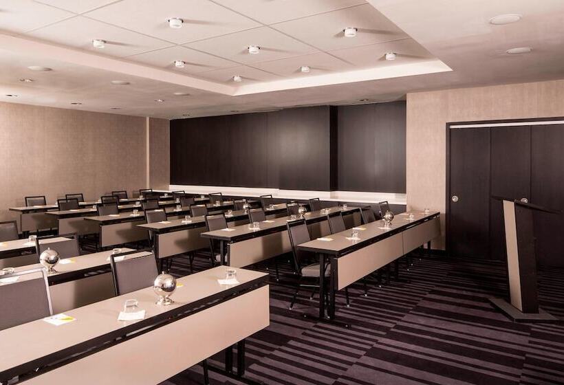 Residence Inn By Marriott New York Manhattan/central Park