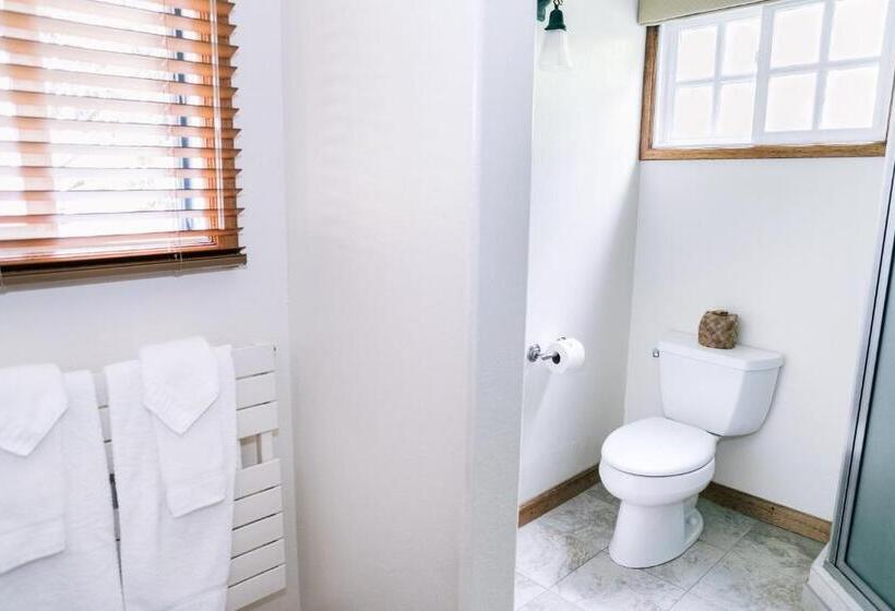 渡假胜地  Kilauea Lodge And Restaurant