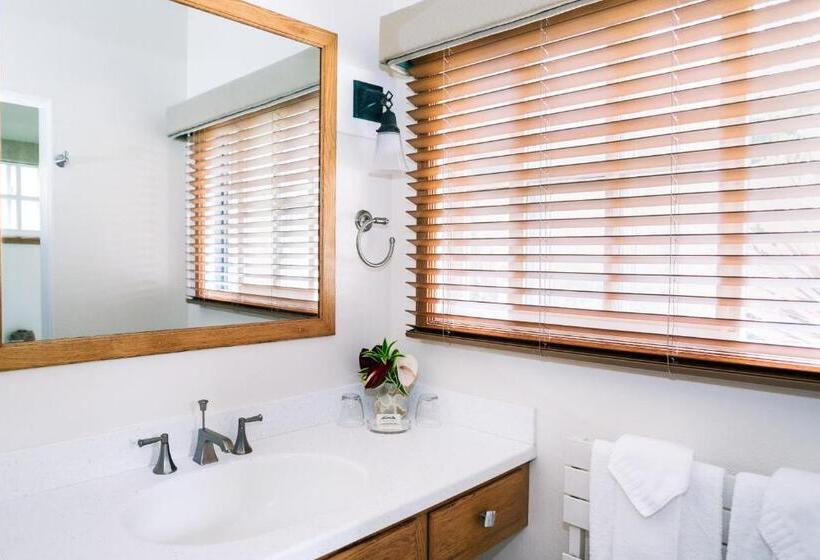 渡假胜地  Kilauea Lodge And Restaurant