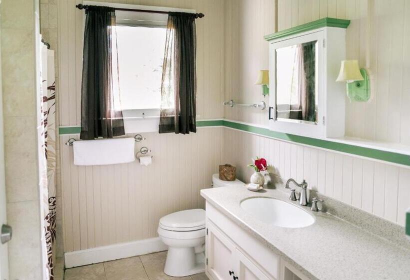 渡假胜地  Kilauea Lodge And Restaurant