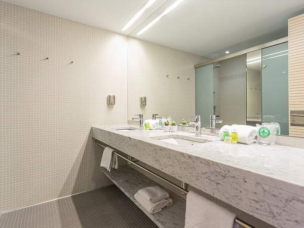 Отель Barcelona Sailing Hostel