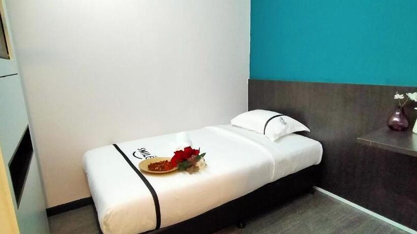 Smile Hotel Petaling Jaya Ss2