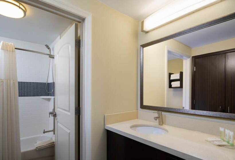 Staybridge Suites Buffalo Amherst, An Ihg