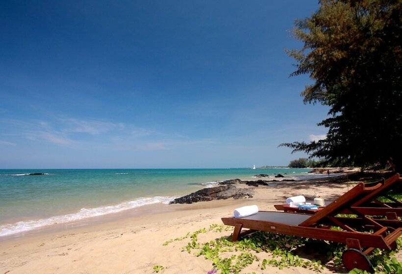 استراحتگاه Sentido Khao Lak