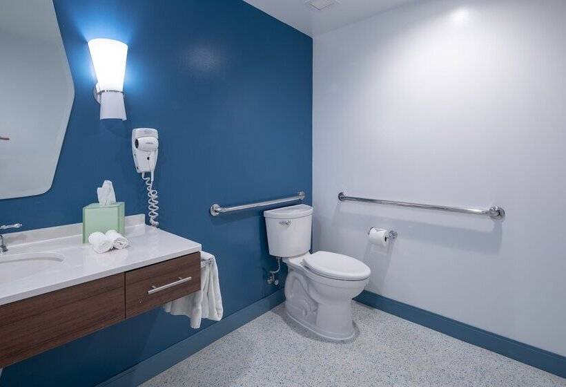 Universal's Cabana Bay Beach Resort