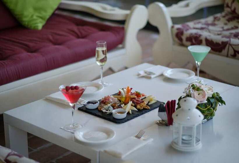 Villa Tolomei Hotel & Resort