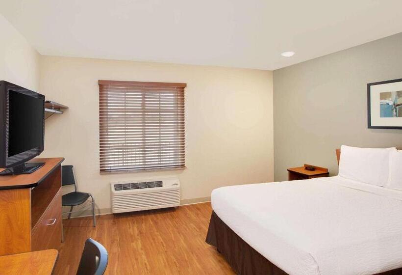 Woodspring Suites College Station