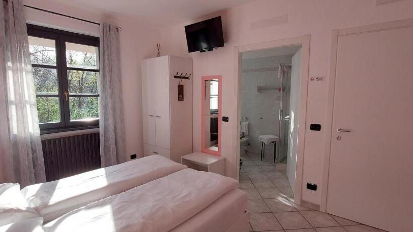 Bed and Breakfast Eden Guest House Colico