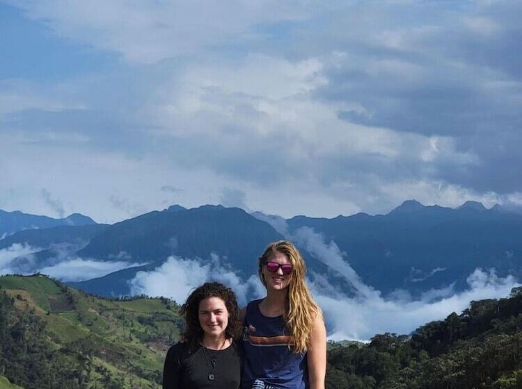 تختخواب و صبحانه El Cedro Soñado