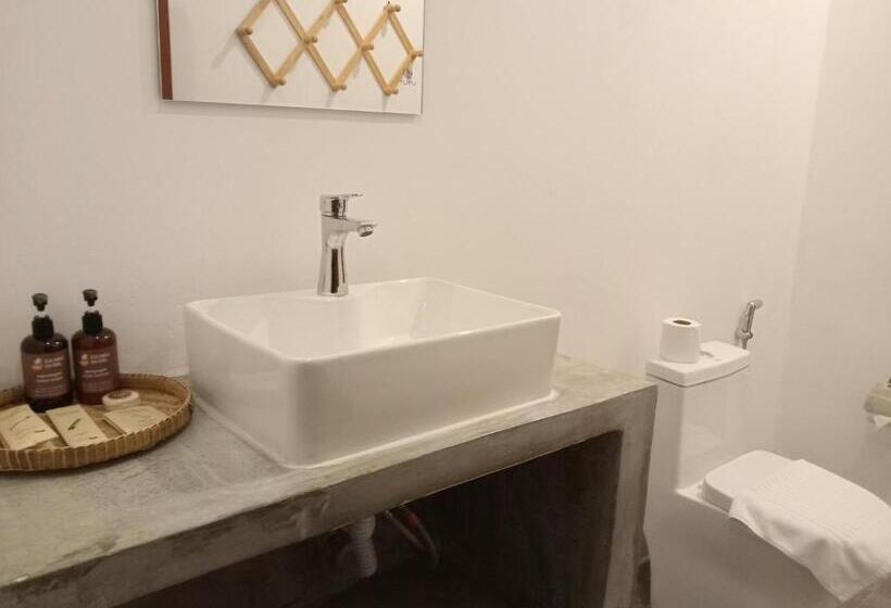 Отель Beachwalk Koh Rong