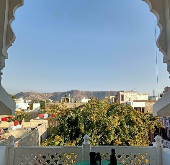 فندق Hindupura Residency