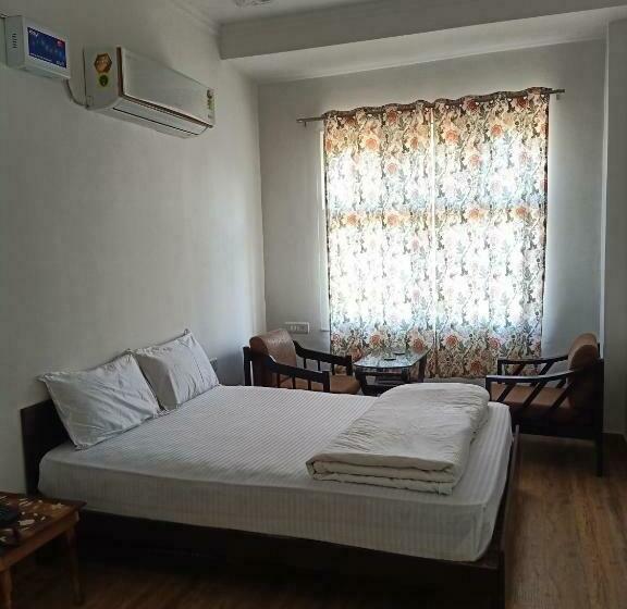 فندق Hindupura Residency