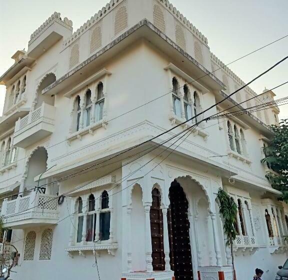 فندق Hindupura Residency