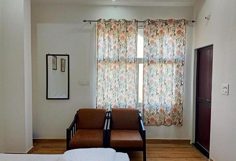 فندق Hindupura Residency