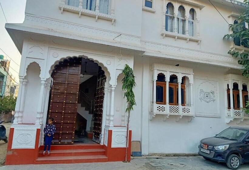 فندق Hindupura Residency