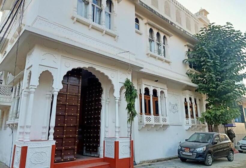 فندق Hindupura Residency