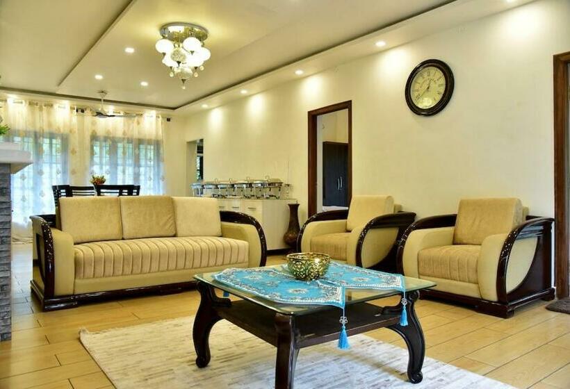 בית מלון כפרי Ss Bliss Luxury Villa Coorg