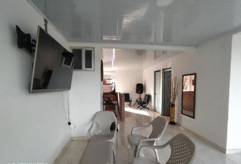 ペンション Casa Turística Santa Helena Y El Danubio