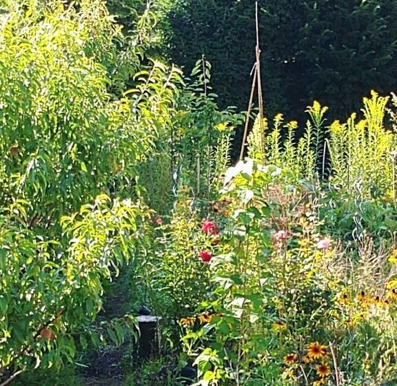 مبيت وإفطار Au Jardin De La Maison Des Soeurs